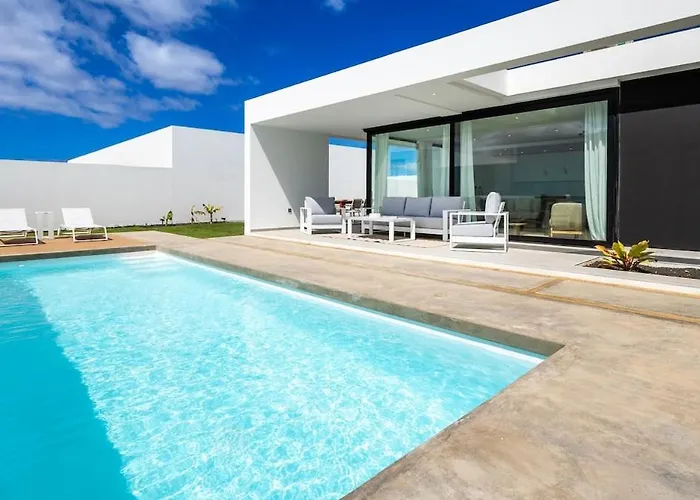 Atlantic Paradise With Heated Pool & Outdoor Kitchen With Bbq