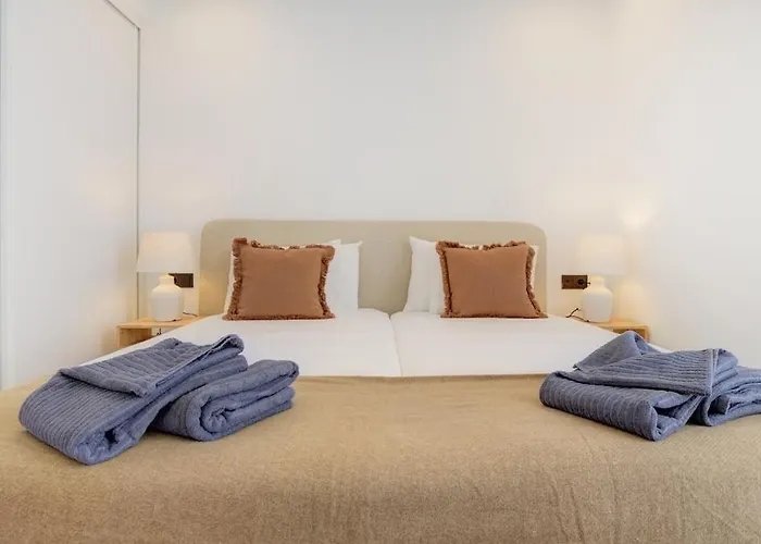 Villa Atlantic Paradise With Heated Pool & Outdoor Kitchen With Bbq