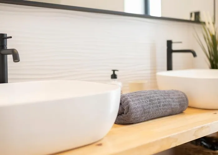 Villa Atlantic Paradise With Heated Pool & Outdoor Kitchen With Bbq *