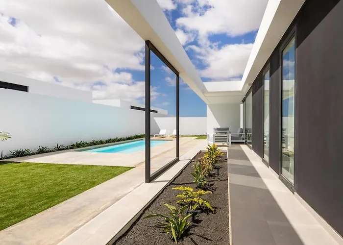 Atlantic Paradise With Heated Pool & Outdoor Kitchen With Bbq