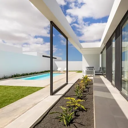 Atlantic Paradise With Heated Pool & Outdoor Kitchen With Bbq
